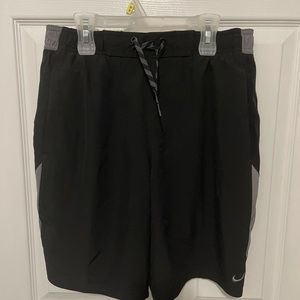 Nike Brief Lined Board Shorts Swim Trunk Men's S Black Gray Pockets